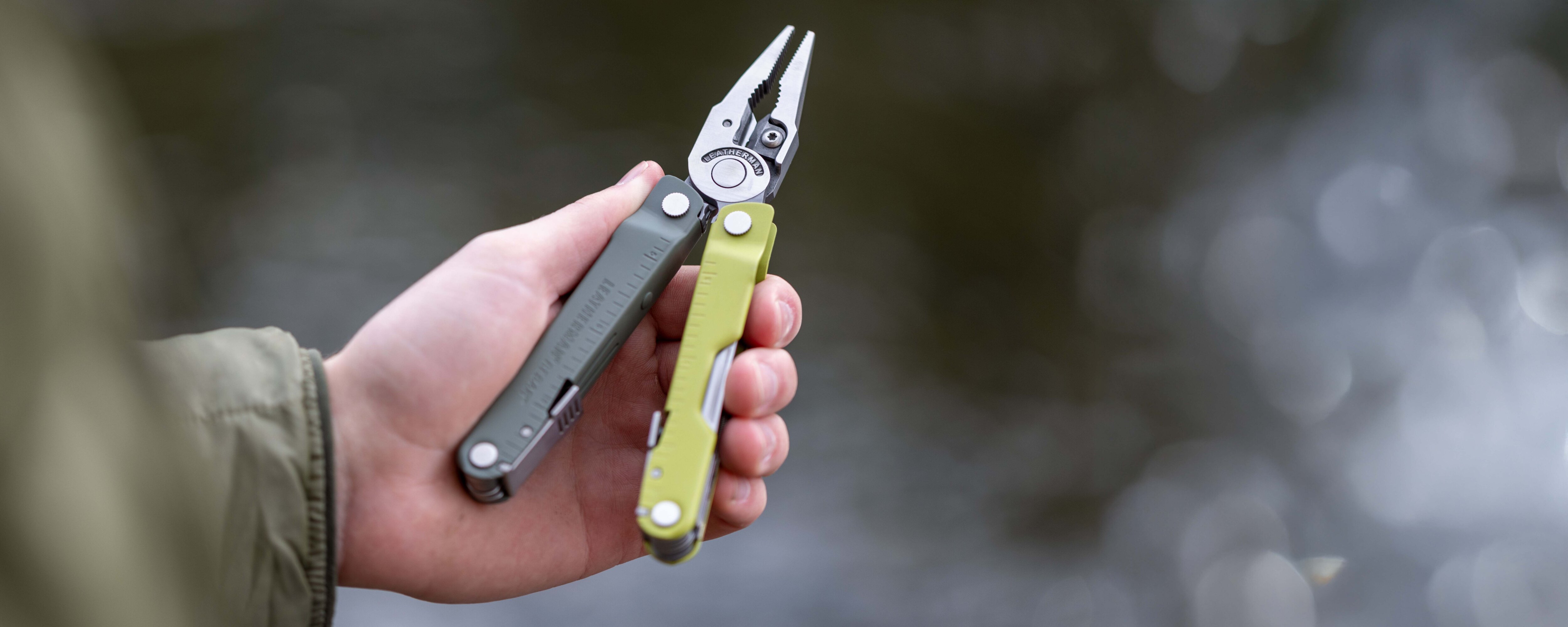 https://www.leathermanshop.se/pub_docs/files/Rebar-Mossy-Slate-Open-20x8.jpg